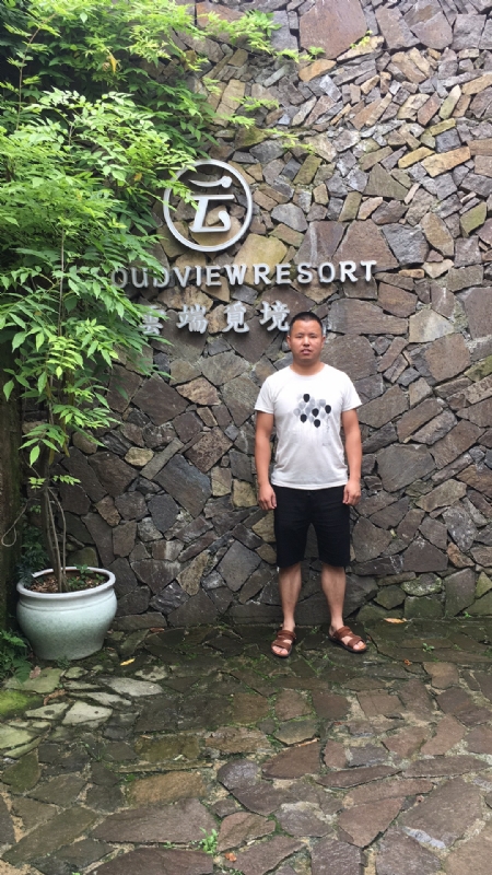 何超洪的第二张照片--扬州相亲服务中心