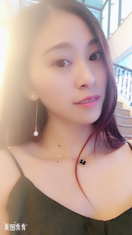 隨風的云的第一张照片--扬州相亲服务中心