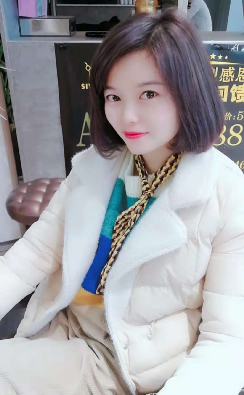 认真的雪的第一张照片--扬州相亲服务中心