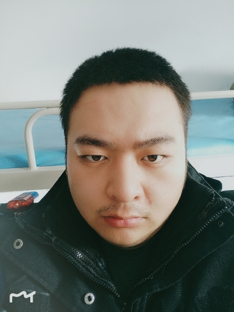 负重前行的第一张照片--扬州相亲服务中心