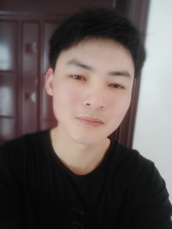 小情绪)っ的第一张照片--扬州相亲服务中心