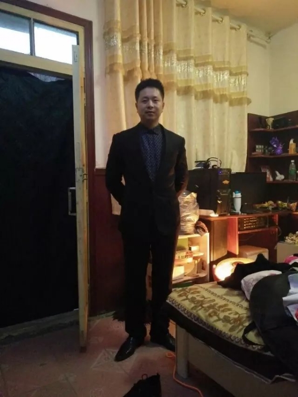 亮亮的第一张照片--扬州相亲服务中心