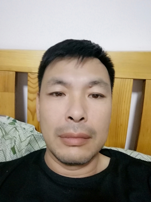 不爱当牛的第一张照片--扬州相亲服务中心