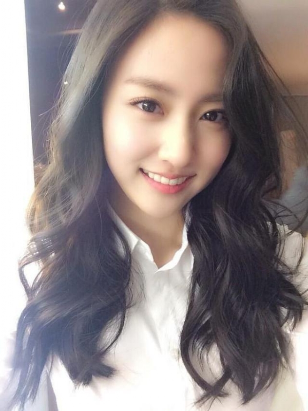 等爱的易微的第一张照片--扬州相亲服务中心