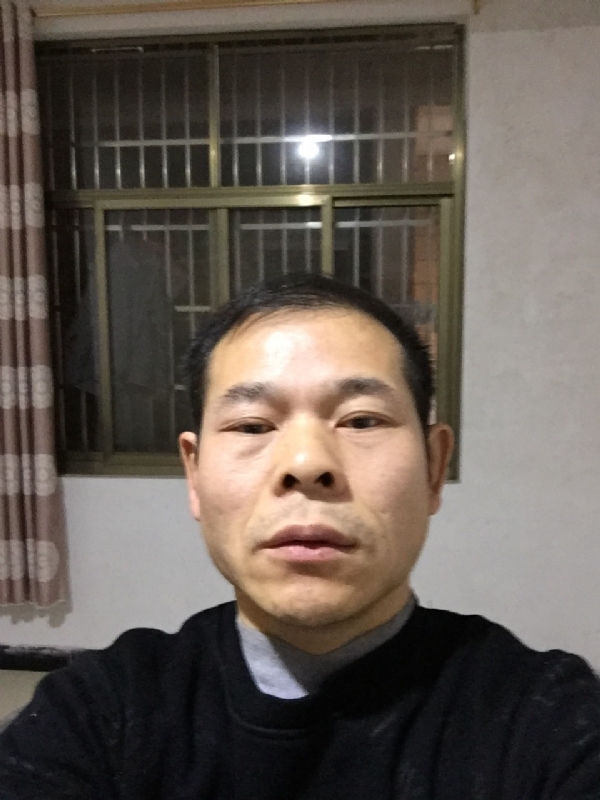 徐徐清风的第一张照片--扬州相亲服务中心