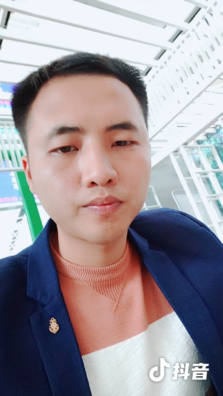 佳鑫的第一张照片--扬州相亲服务中心