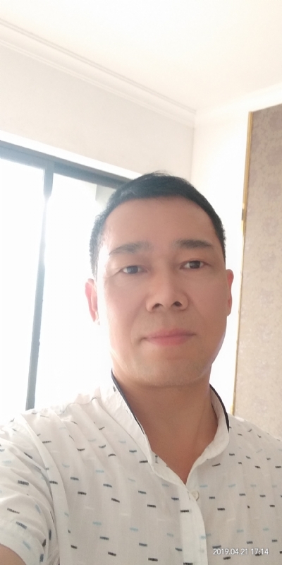 朝望大海的第一张照片--扬州相亲服务中心