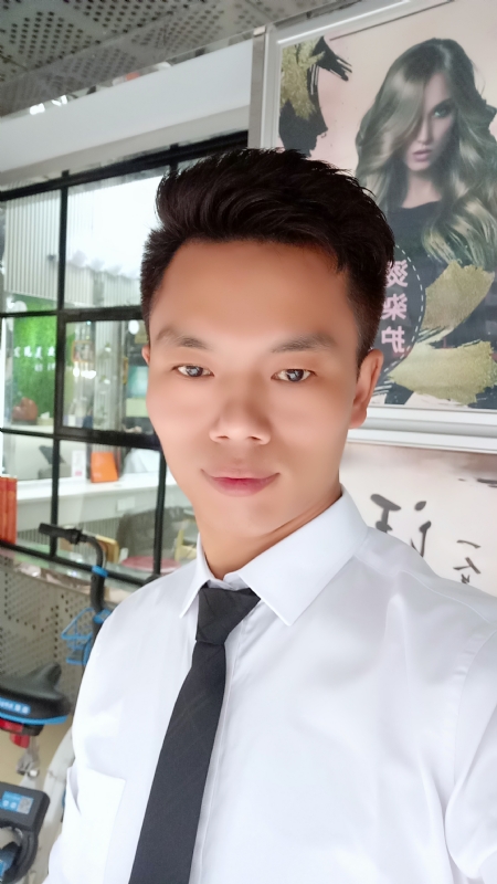 阳光男士的第一张照片--扬州相亲服务中心