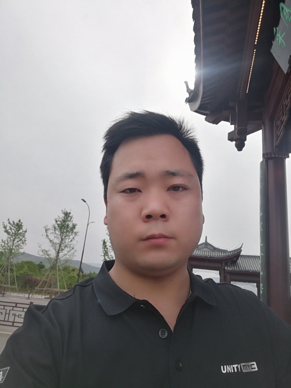微笑的第一张照片--扬州相亲服务中心