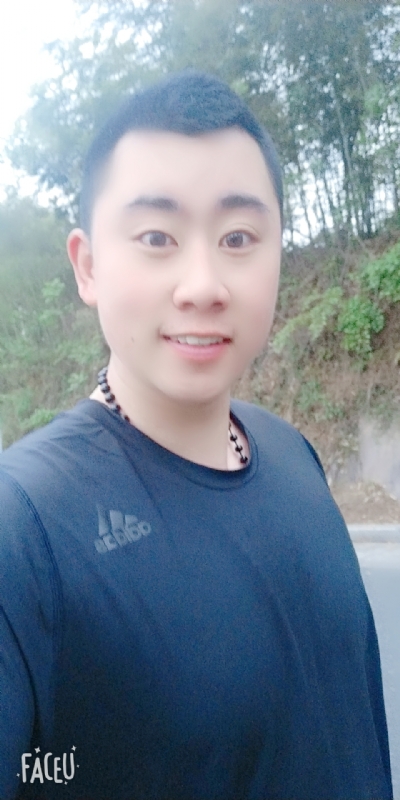 帅小伙的第一张照片--扬州相亲服务中心