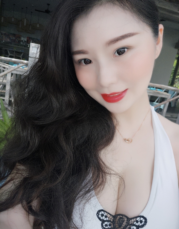 yoyo的第一张照片--扬州相亲服务中心