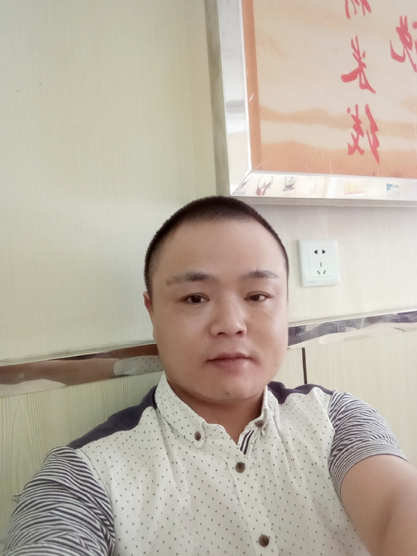 风云淡的第一张照片--扬州相亲服务中心