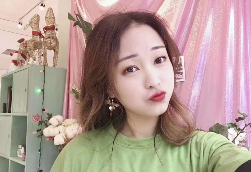 罗兰的第二张照片--扬州相亲服务中心
