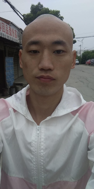 花花公子的第一张照片--扬州相亲服务中心