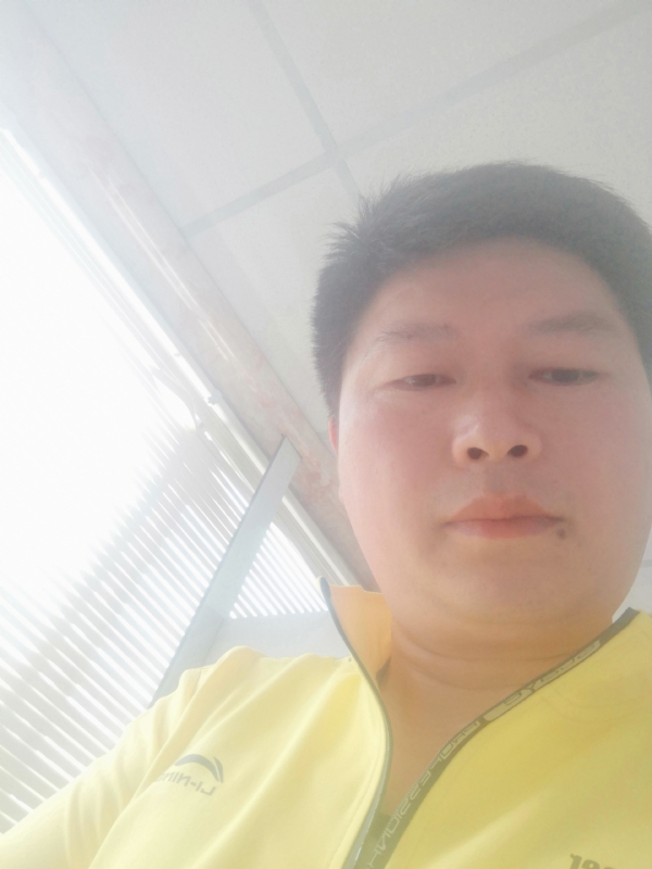 山男的第一张照片--扬州相亲服务中心