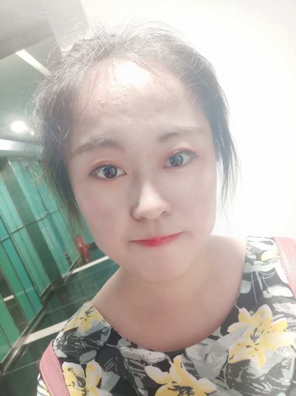 小花伞的第一张照片--扬州相亲服务中心