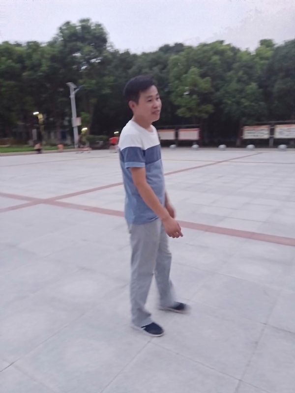 一笑的第一张照片--扬州相亲服务中心