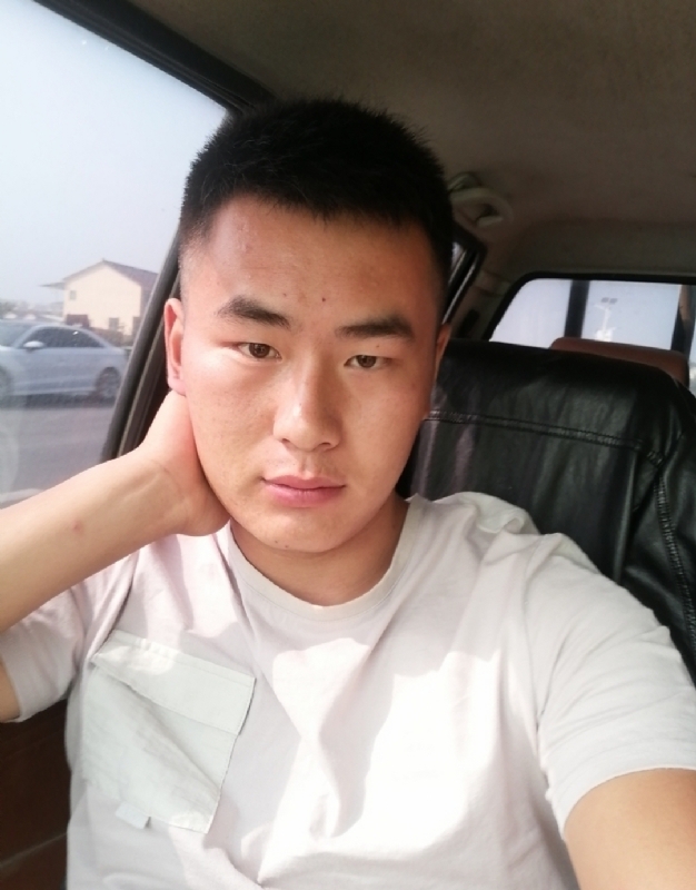 马宏亮的第二张照片--扬州相亲服务中心