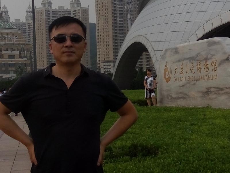 豁达的第一张照片--扬州相亲服务中心