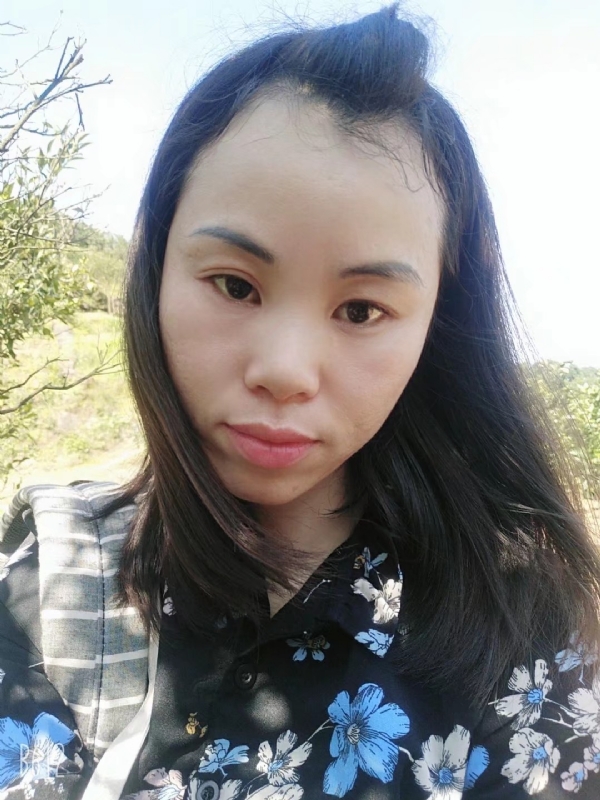 英英的第一张照片--扬州相亲服务中心