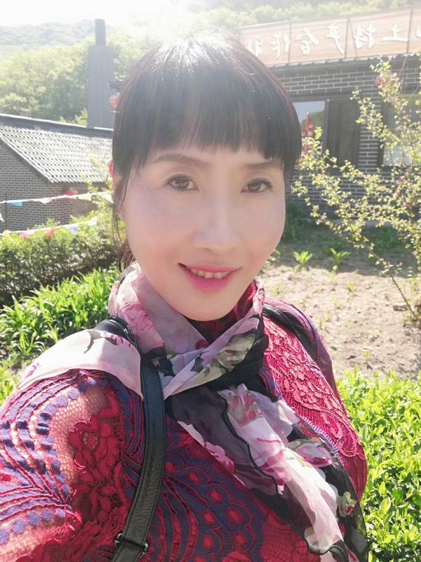 艳阳高照的第一张照片--扬州相亲服务中心