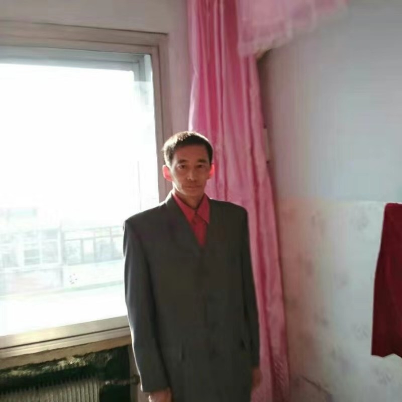 阳光明媚的第一张照片--扬州相亲服务中心
