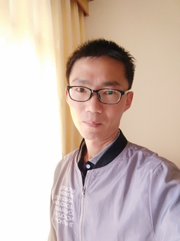 平凡的风的第二张照片--扬州相亲服务中心