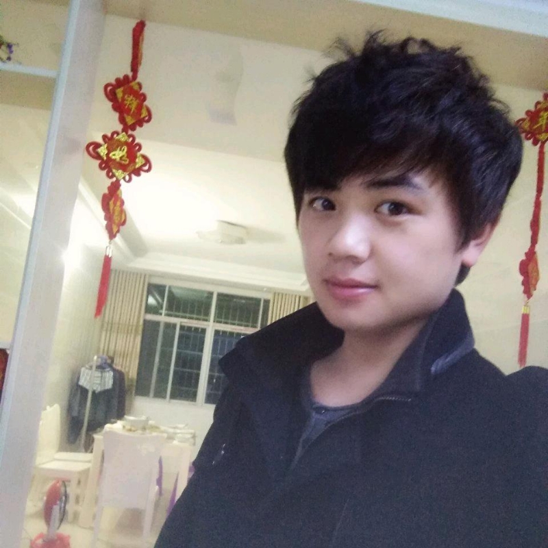 凤凰机器人卡卡老师的第一张照片--扬州相亲服务中心