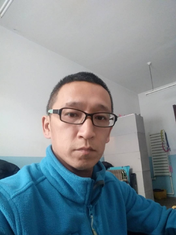 晓峰的第三张照片--扬州相亲服务中心