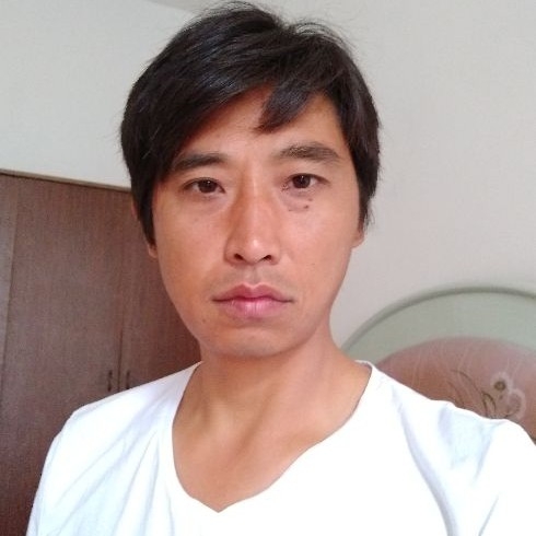莞尔一笑的第一张照片--扬州相亲服务中心