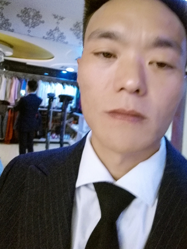 醉酒的蝴蝶的第二张照片--扬州相亲服务中心