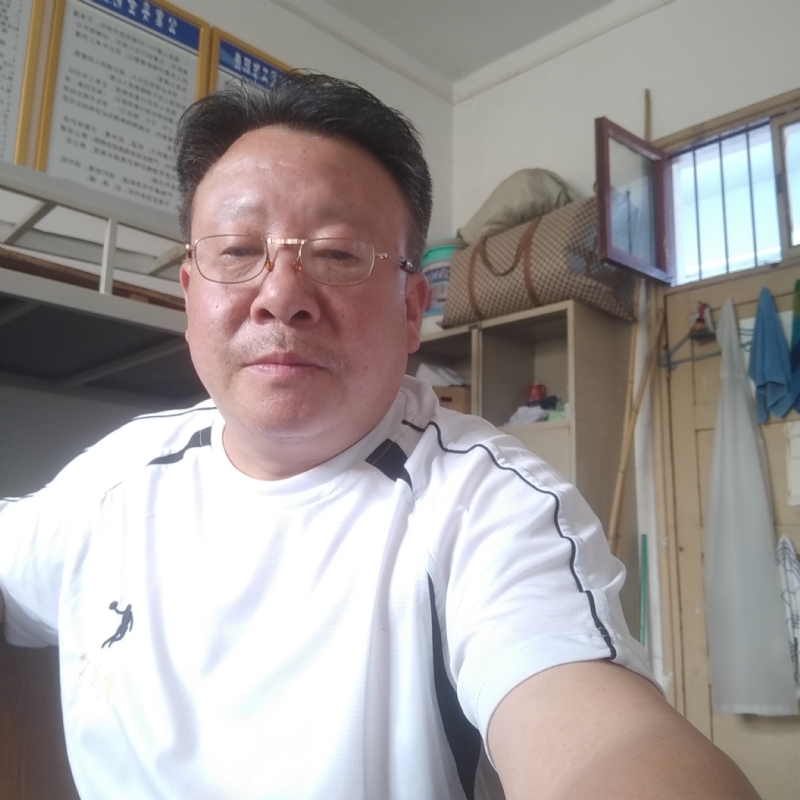 咣次次的第一张照片--扬州相亲服务中心