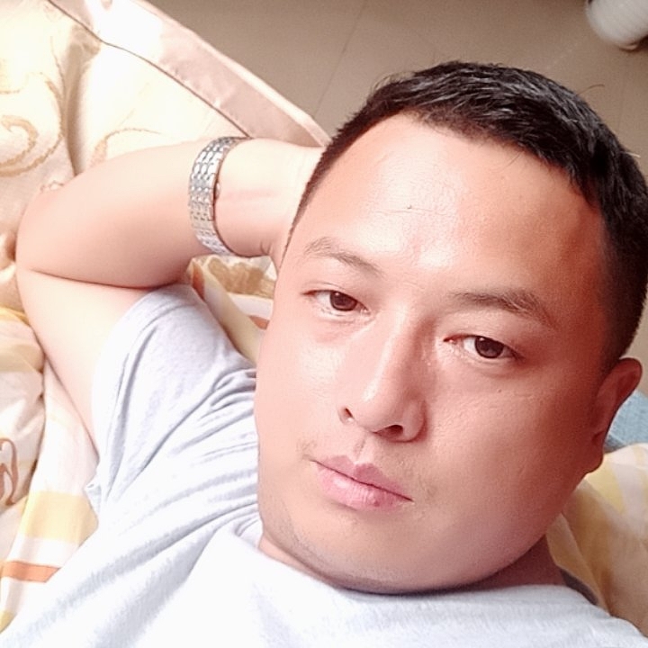 忘世情的第一张照片--扬州相亲服务中心