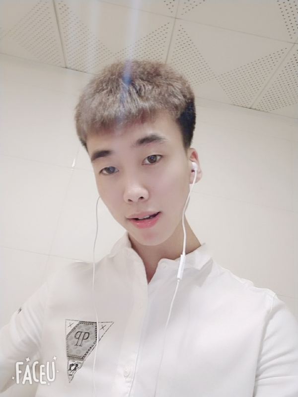 晚枫的第三张照片--扬州相亲服务中心