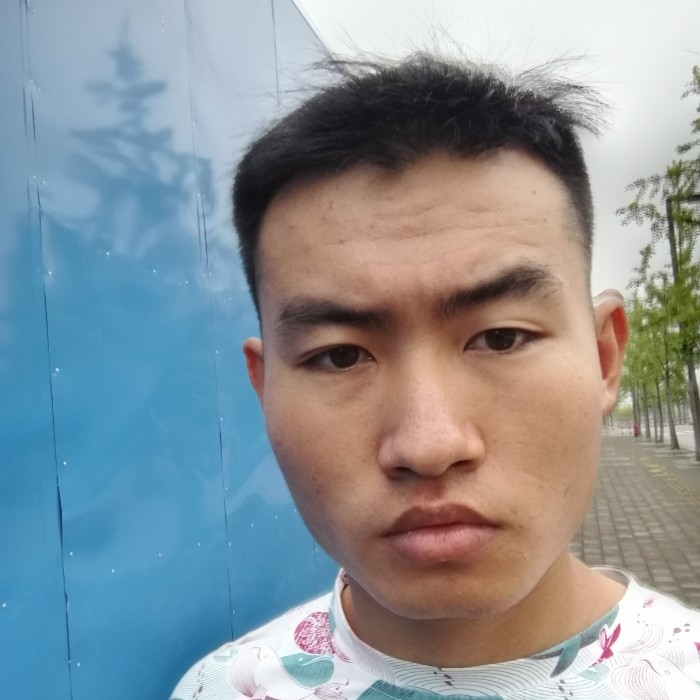 爱一个哦的第一张照片--扬州相亲服务中心