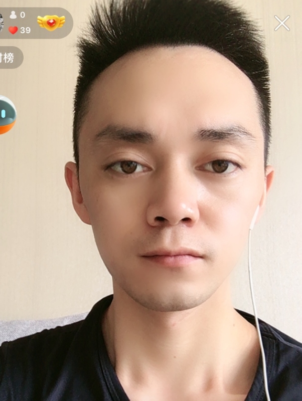 游爽的第一张照片--扬州相亲服务中心