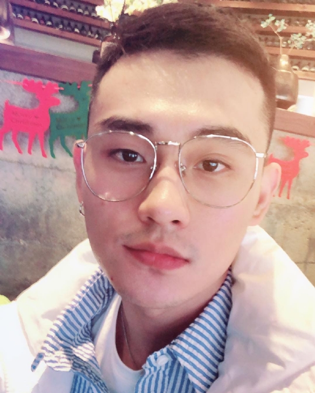 胡强很孤单的第一张照片--扬州相亲服务中心
