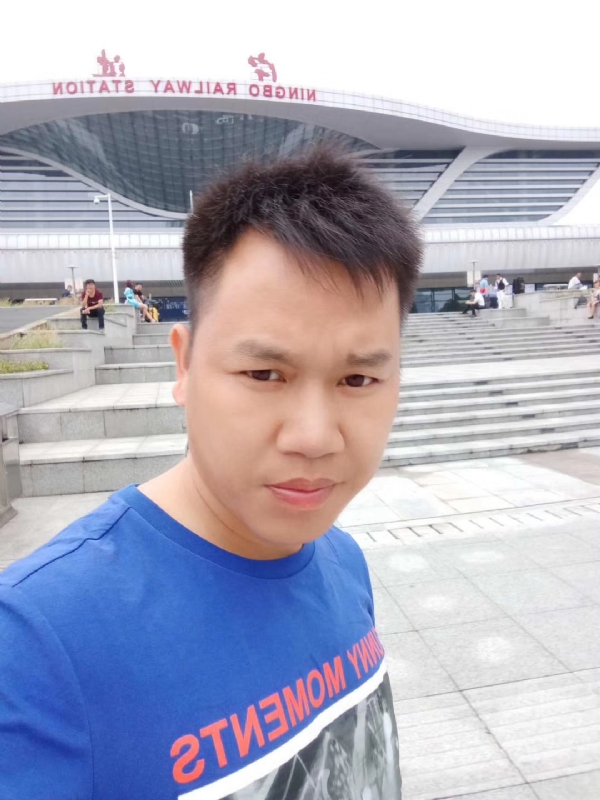 笑对人生的第一张照片--扬州相亲服务中心