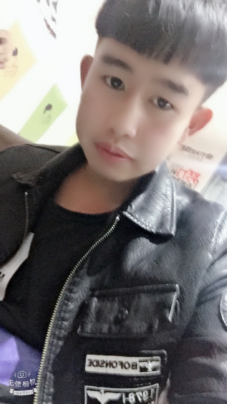 军绿色的第一张照片--扬州相亲服务中心