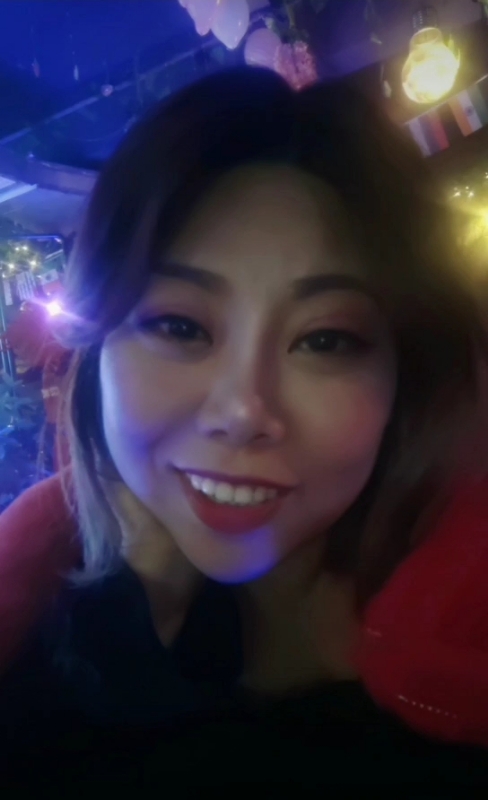 收快递的费仙女的第一张照片--扬州相亲服务中心