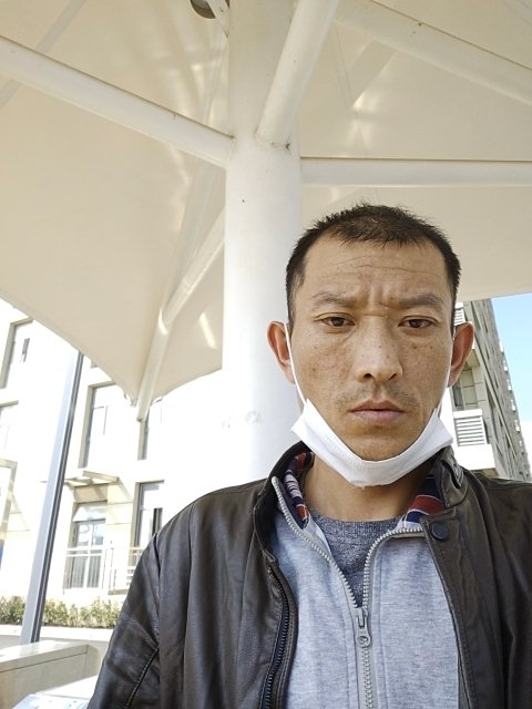 孤狼的第一张照片--扬州相亲服务中心