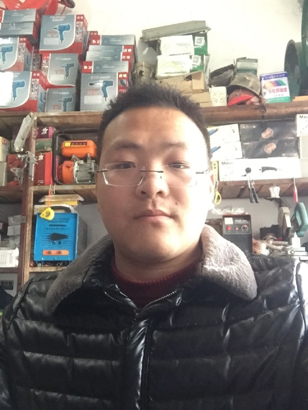 鼎福的第一张照片--扬州相亲服务中心