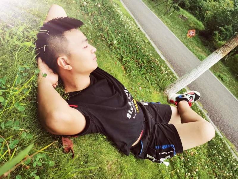 危笑的第一张照片--扬州相亲服务中心