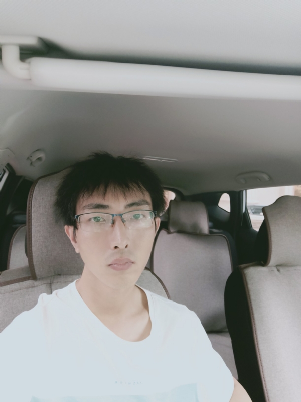 阳光大男孩的第一张照片--扬州相亲服务中心