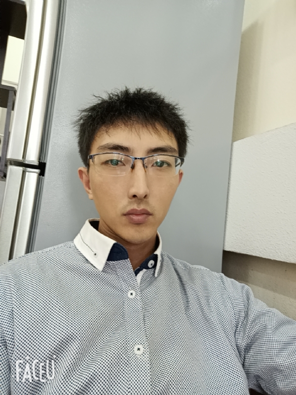 阳光大男孩的第二张照片--扬州相亲服务中心