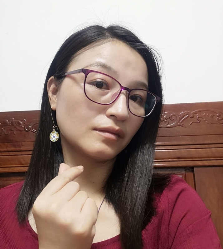 妹叮的第一张照片--扬州相亲服务中心