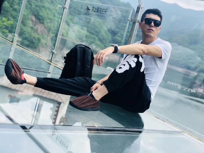 庄周梦蝶的第一张照片--扬州相亲服务中心