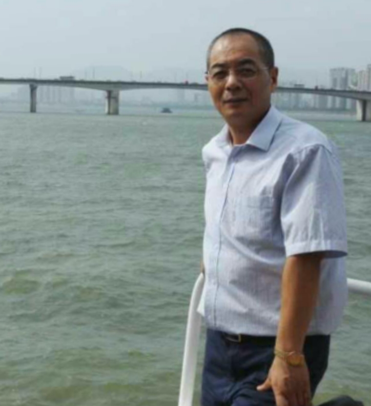 辛民的第二张照片--扬州相亲服务中心