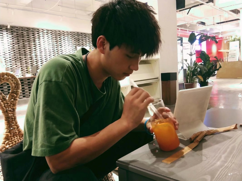 一花一世界的第一张照片--扬州相亲服务中心