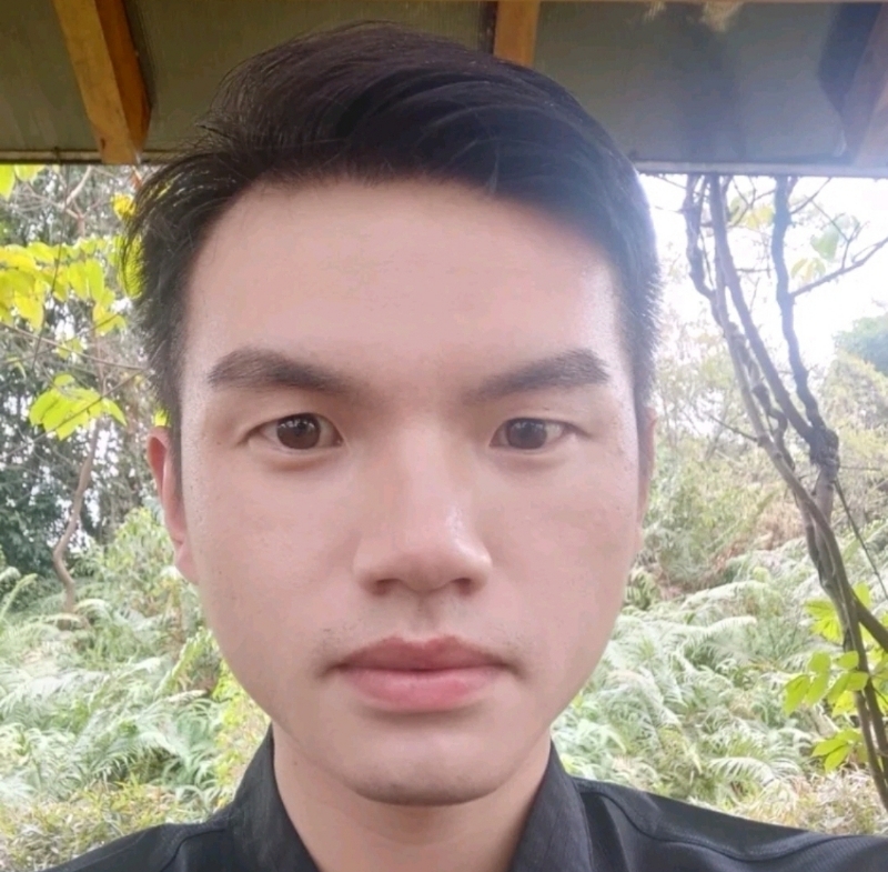 彬彬有礼的第一张照片--扬州相亲服务中心